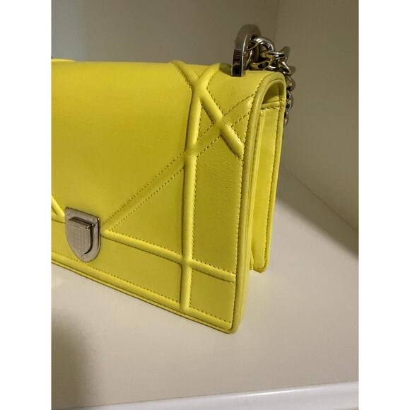 $3350 Dior Diorama Yellow Small Flap Crossbody Bag - Picture 4 of 16